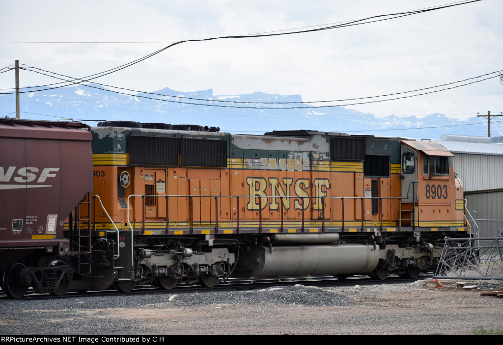 BNSF 8903